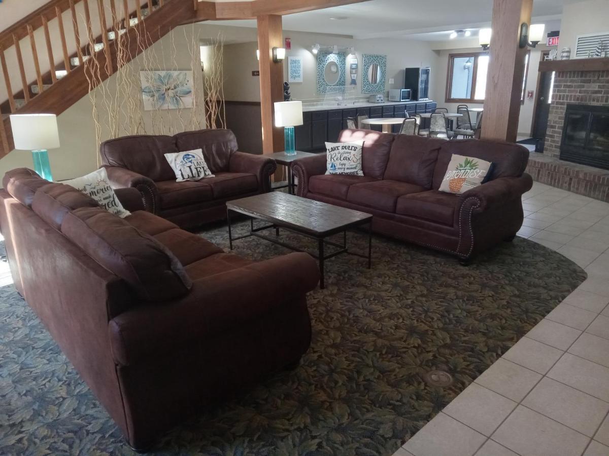 Paradise Shores Hotel Holcombe Екстериор снимка